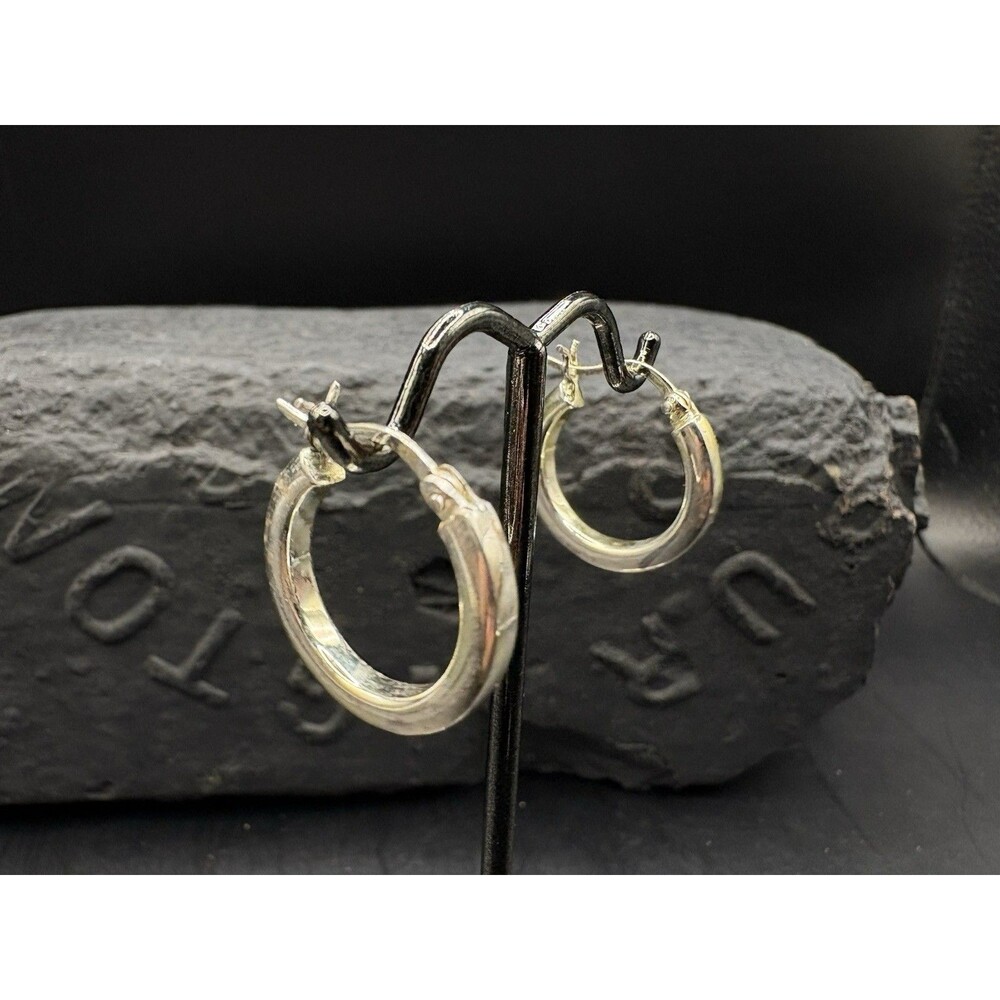 Classic Hoop Earrings Sterling Silver Round Polished .75” 3mm 2.6g